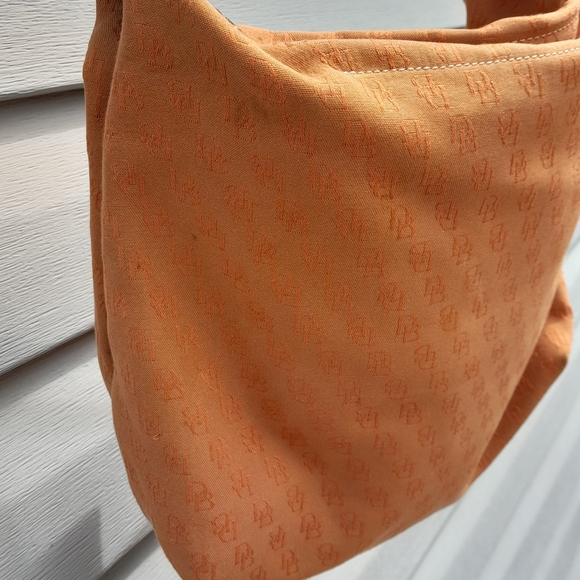 Dooney & Bourke Hobo Orange Shoulder Bag VGUC - Picture 2 of 11